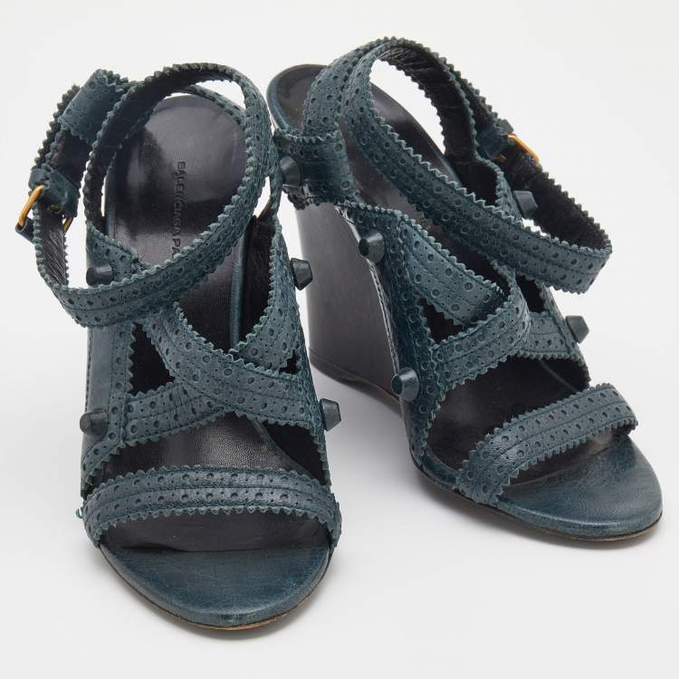 مملوكة مسبقًا Balenciaga Green Leather Brogues Wedge Sandals Size 38.5