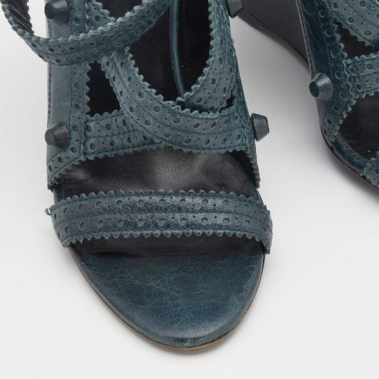 مملوكة مسبقًا Balenciaga Green Leather Brogues Wedge Sandals Size 38.5