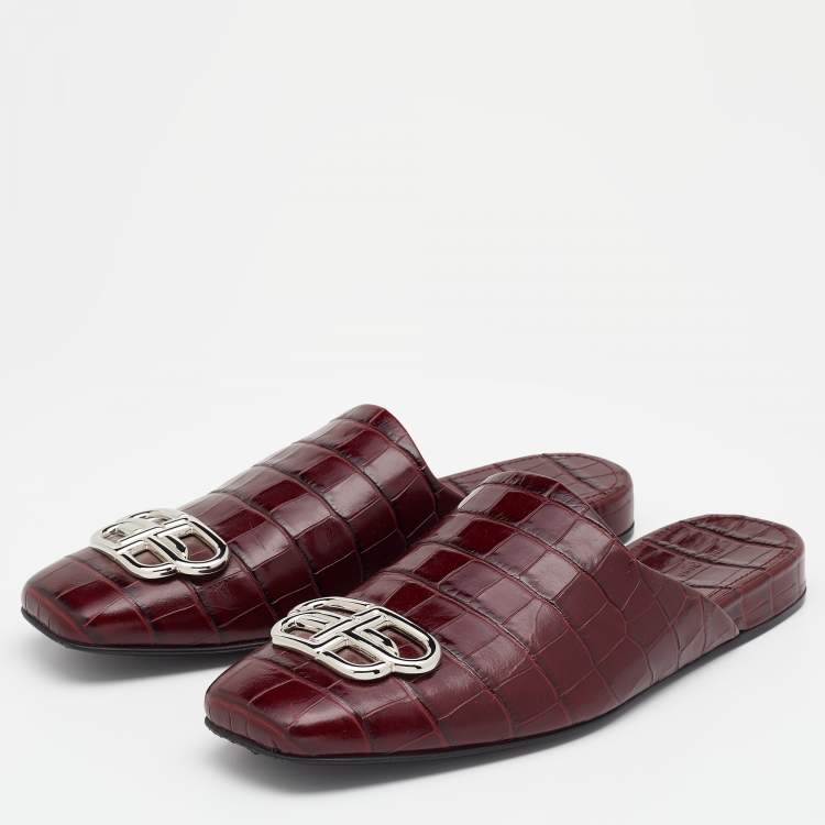 Pre Owned Balenciaga Burgundy Croc Embossed Leather Cosy BB Mule Size 39