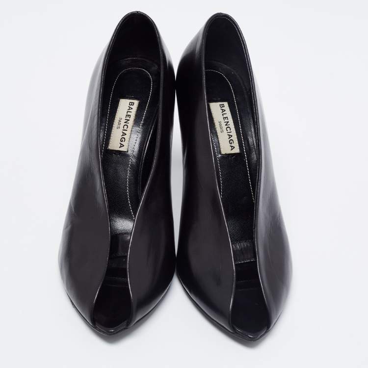 Pre Owned Balenciaga Black Leather V-Neck Open Toe Pumps Size 36