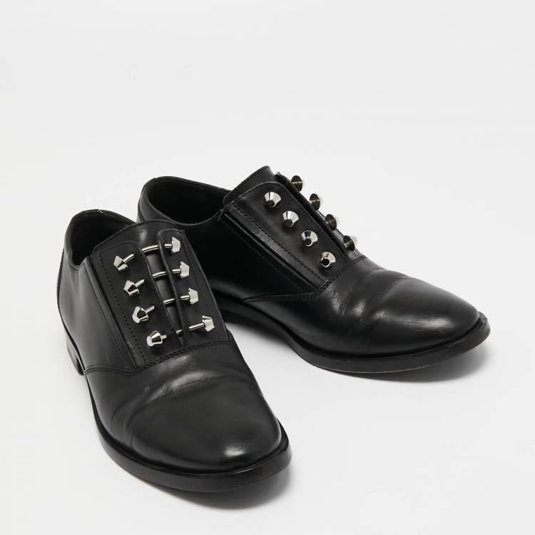 Pre Owned Balenciaga Black Leather Studded Oxfords Size 39