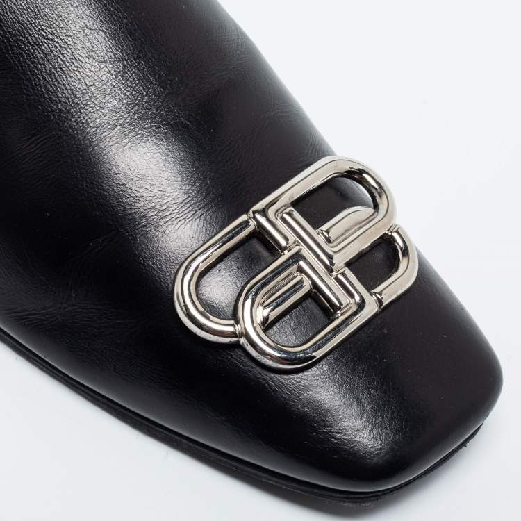 Pre Owned Balenciaga Black leather Cosy BB Flat Mules Size 39
