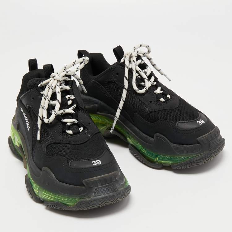 مملوكة مسبقًا Balenciaga Black Leather and Fabric Triple S Sneakers Size 39