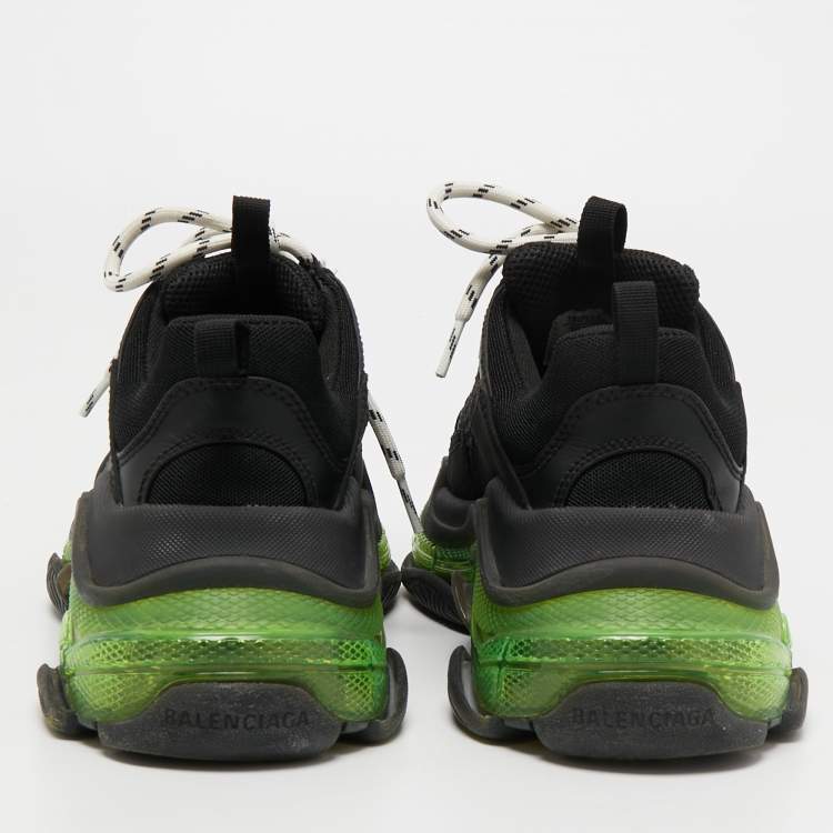 مملوكة مسبقًا Balenciaga Black Leather and Fabric Triple S Sneakers Size 39