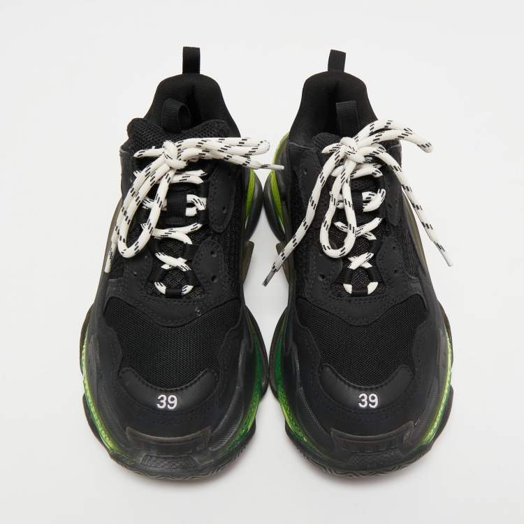مملوكة مسبقًا Balenciaga Black Leather and Fabric Triple S Sneakers Size 39