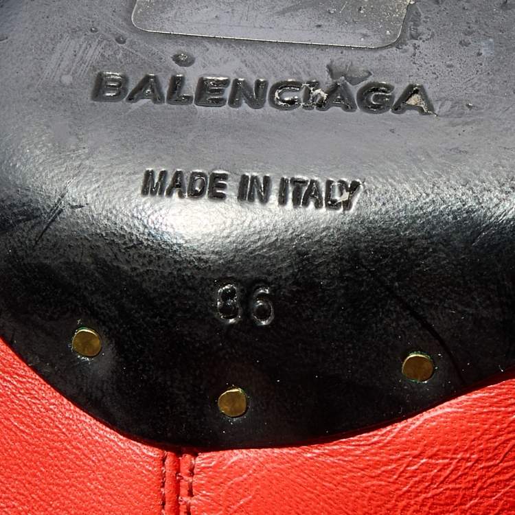 Pre Owned Balenciaga Red Leather Slide Sandals Size 36