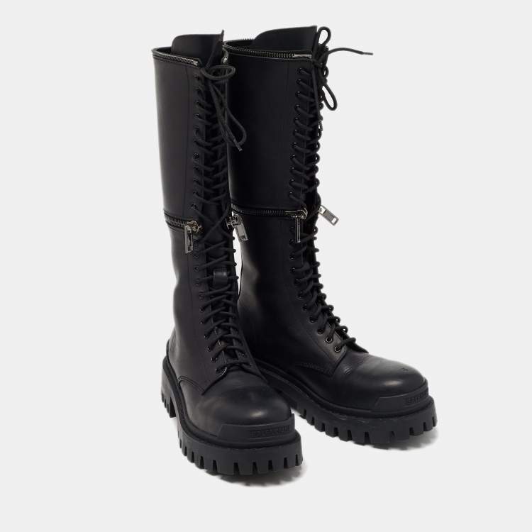 مملوكة مسبقًا Balenciaga Black Leather Combat Calf Boots Size 38