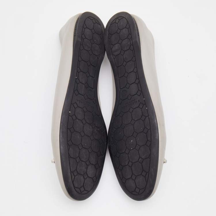 Pre Owned Balenciaga Grey Leather Arena Studded Ballet Flats Size 39.5