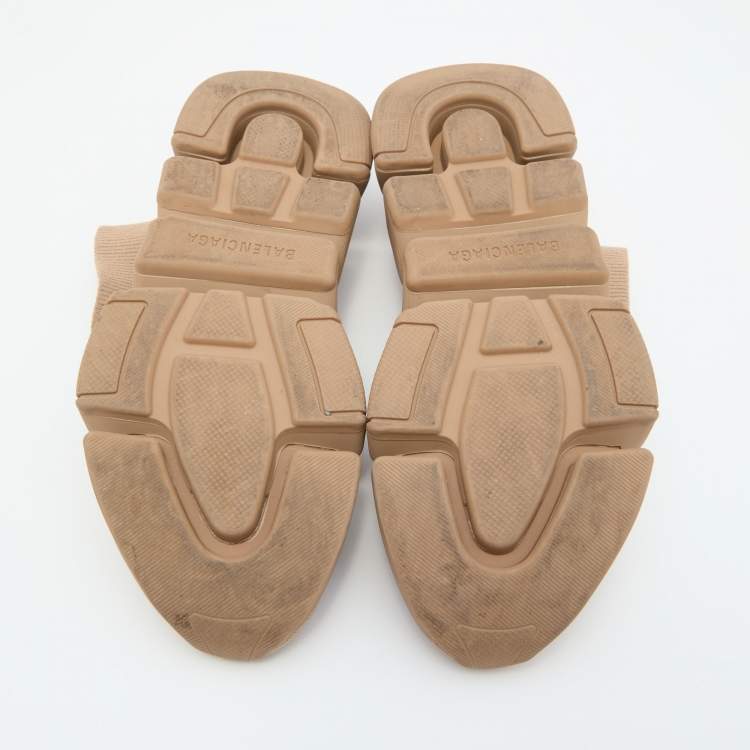 مملوكة مسبقًا Balenciaga Beige Knit Fabric Speed Trainer Slip On Sneakers Size 37