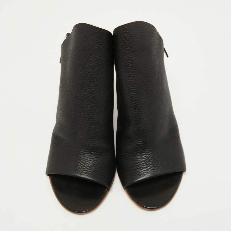 Pre Owned Balenciaga Black Leather Glove Sandals Size 37