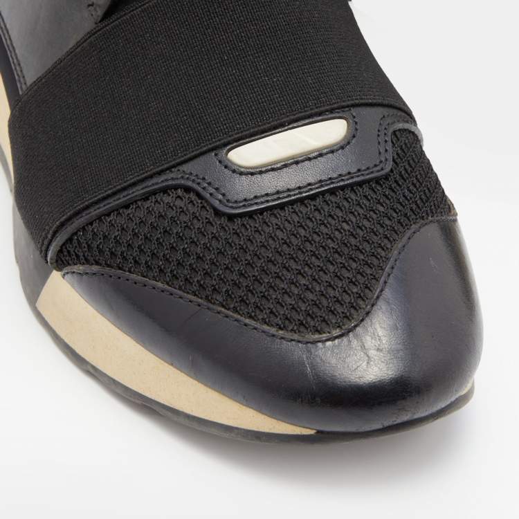 مملوكة مسبقًا Balenciaga Black Leather, Suede and Mesh Race Runner Sneakers Size 36