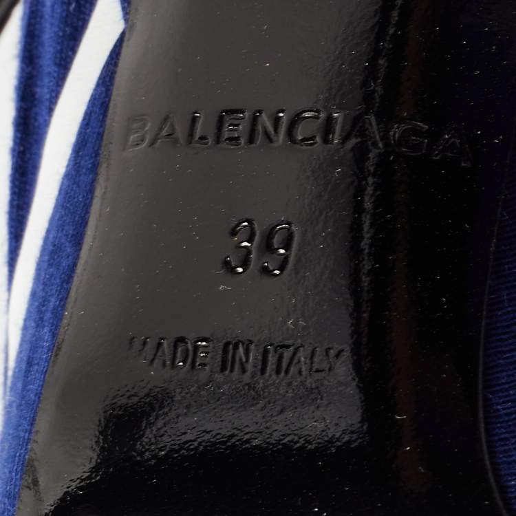 مملوكة مسبقًا Balenciaga Blue/Black Logo Print Fabric and Leather Knife Pumps Size 39