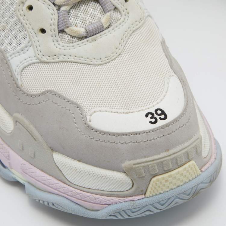 Pre Owned Balenciaga Off White/Grey Mesh and Nubuck Triple S Lace Up Sneakers Size 39