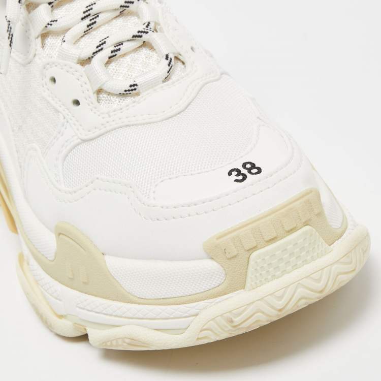 Pre Owned Balenciaga White/Grey Mesh And Leather Triple S Low Top Sneakers Size 38