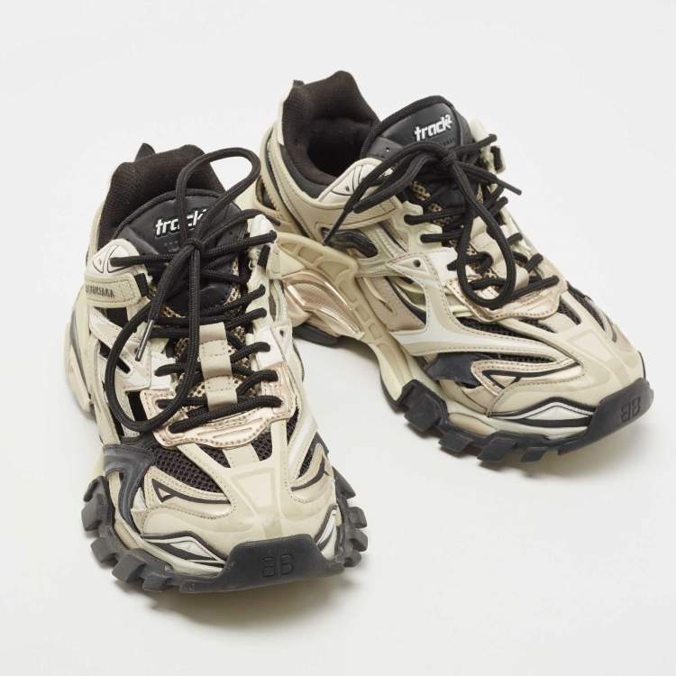 مملوكة مسبقًا Balenciaga Black/Grey Leather And Mesh Track 2 Chunky Sneakers Size 39