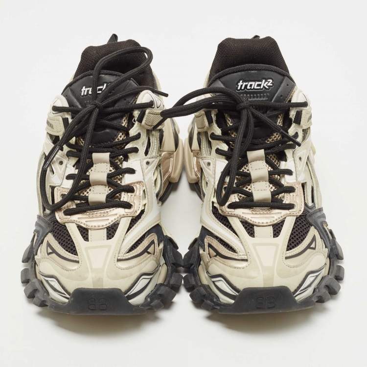 مملوكة مسبقًا Balenciaga Black/Grey Leather And Mesh Track 2 Chunky Sneakers Size 39