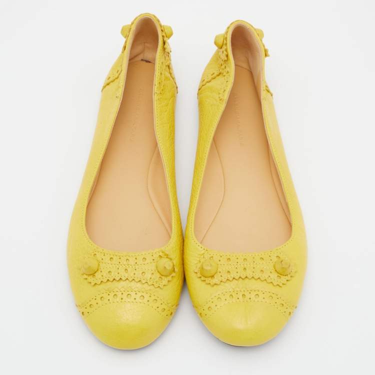 Pre Owned Balenciaga Curry Leather Arena Studded Ballet Flats Size 38.5