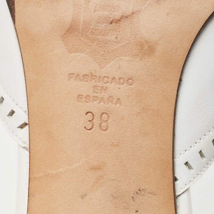مملوكة مسبقًا Balenciaga White Leather Mule Sandals Size 38
