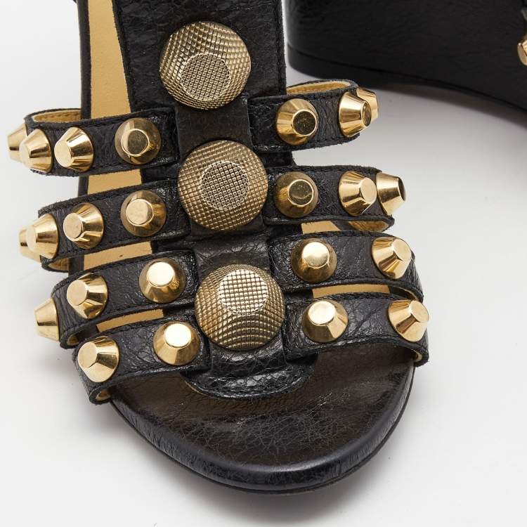مملوكة مسبقًا Balenciaga Black Leather Arena Wedge Sandals Size 38 