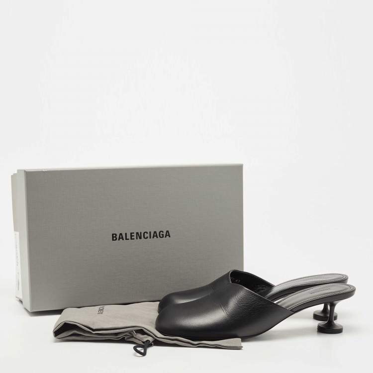 Pre Owned Balenciaga Black Leather Lady Mules Sandals Size 41
