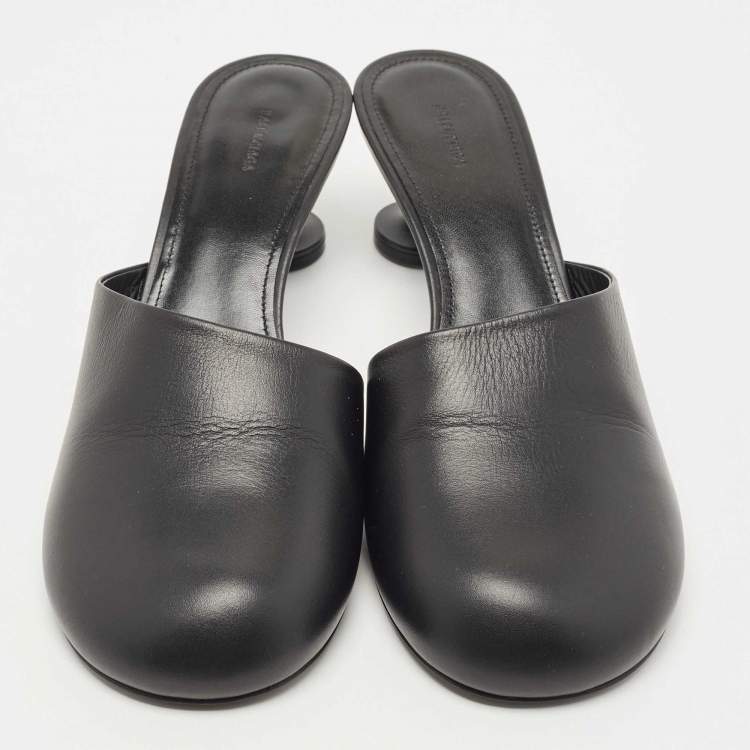 Pre Owned Balenciaga Black Leather Lady Mules Sandals Size 41