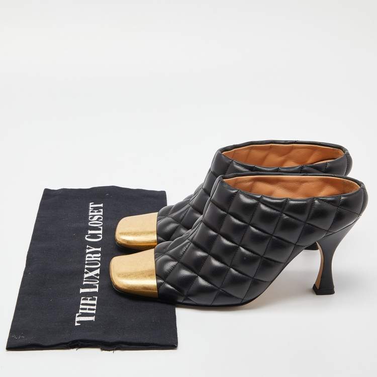 Pre Owned Bottega Veneta Black Quilted Padded Leather Mules Size 38