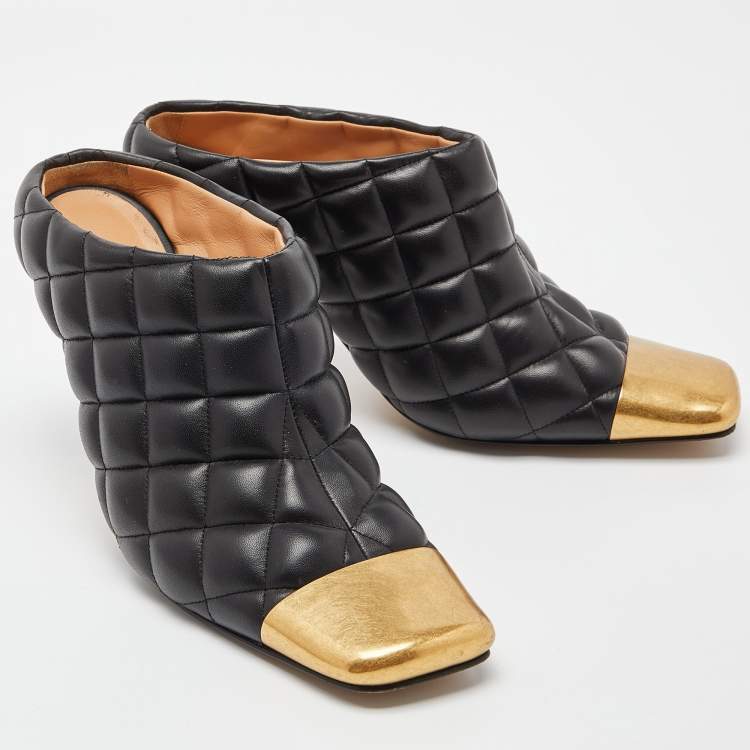 Pre Owned Bottega Veneta Black Quilted Padded Leather Mules Size 38
