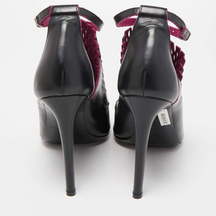Pre Owned Balenciaga Black/Pink Lasercuts Leather Glove  Sandals Size 40