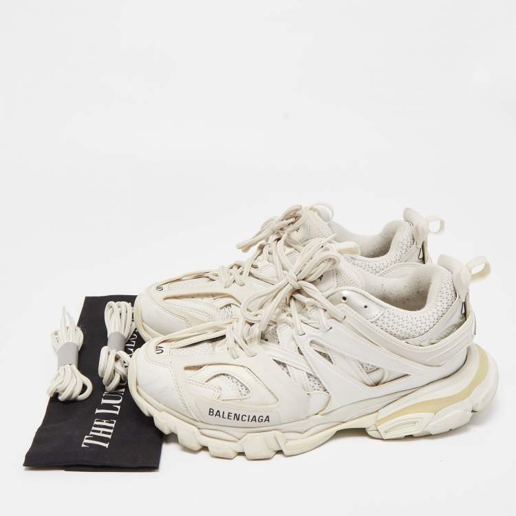 مملوكة مسبقًا Balenciaga White Leather and Mesh Track Sneakers Size 40