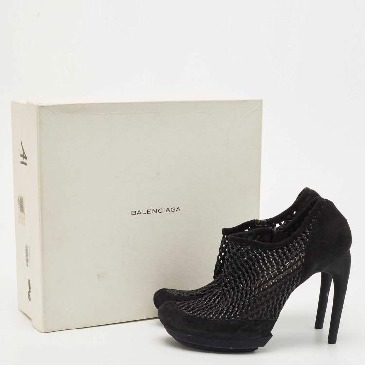 Pre Owned Balenciaga Black Leather and Suede Ankle Boots Size 40.5