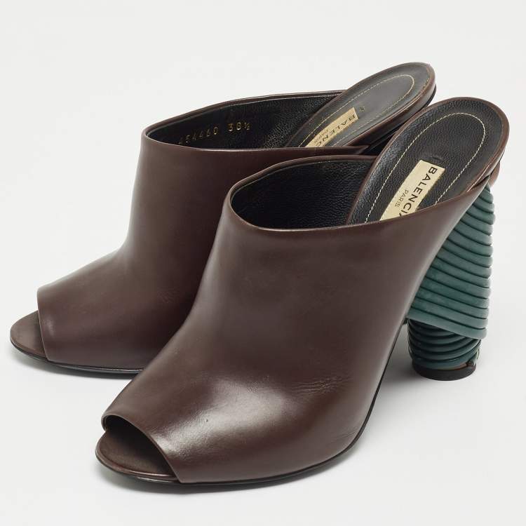 Pre Owned Balenciaga Brown Leather Peep Toe Mules Size 38.5