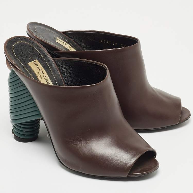 Pre Owned Balenciaga Brown Leather Peep Toe Mules Size 38.5
