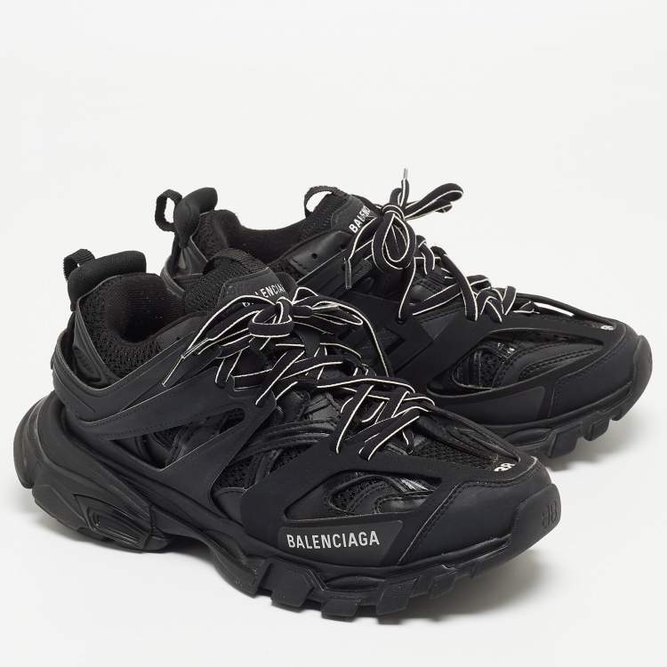 مملوكة مسبقًا Balenciaga Black Leather and Mesh Track Sneakers Size 38