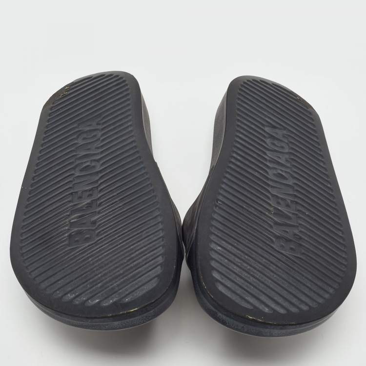 Pre Owned Balenciaga Black Rubber Logo Embossed Flat Slides Size 39