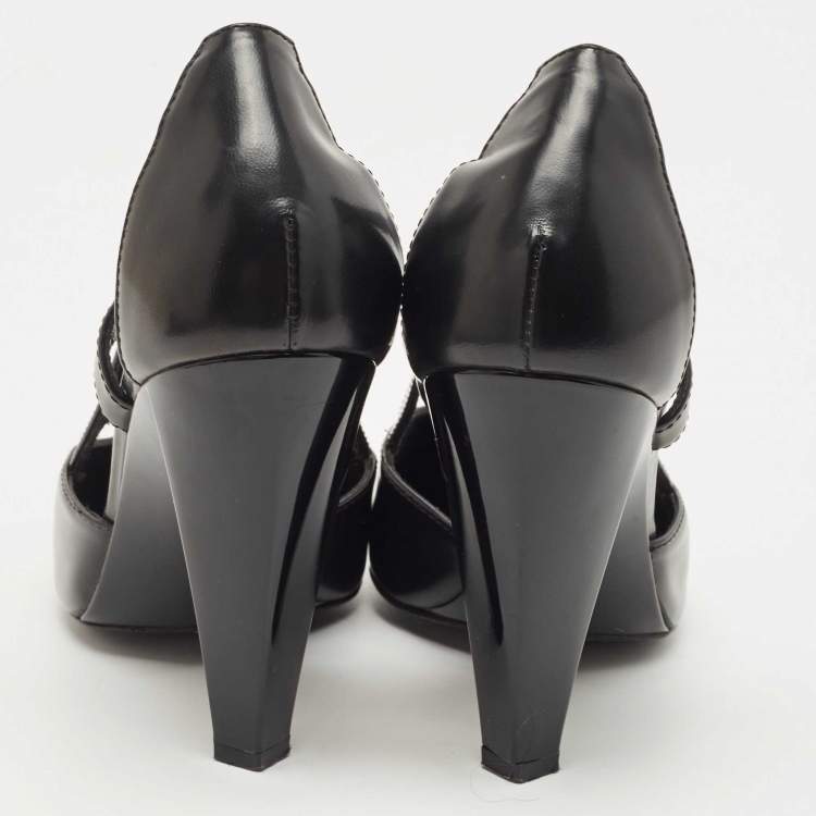 Pre Owned Balenciaga Black Leather Cutout Pumps Size 38
