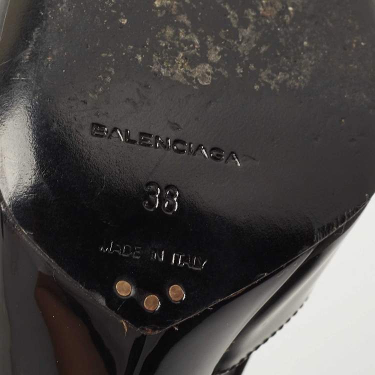 Pre Owned Balenciaga Black Leather Cutout Pumps Size 38