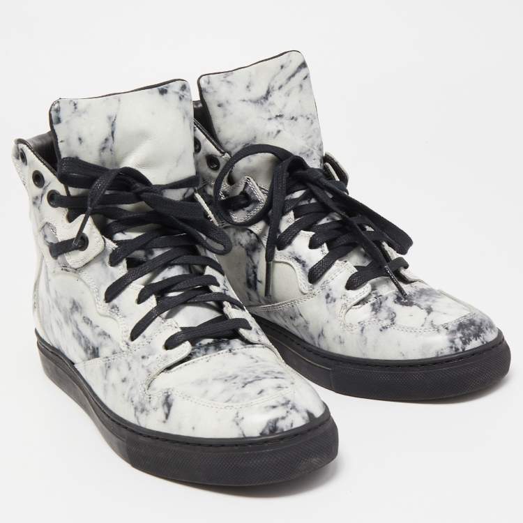Pre Owned Balenciaga Grey/Black Leather High Top Sneakers Size 38