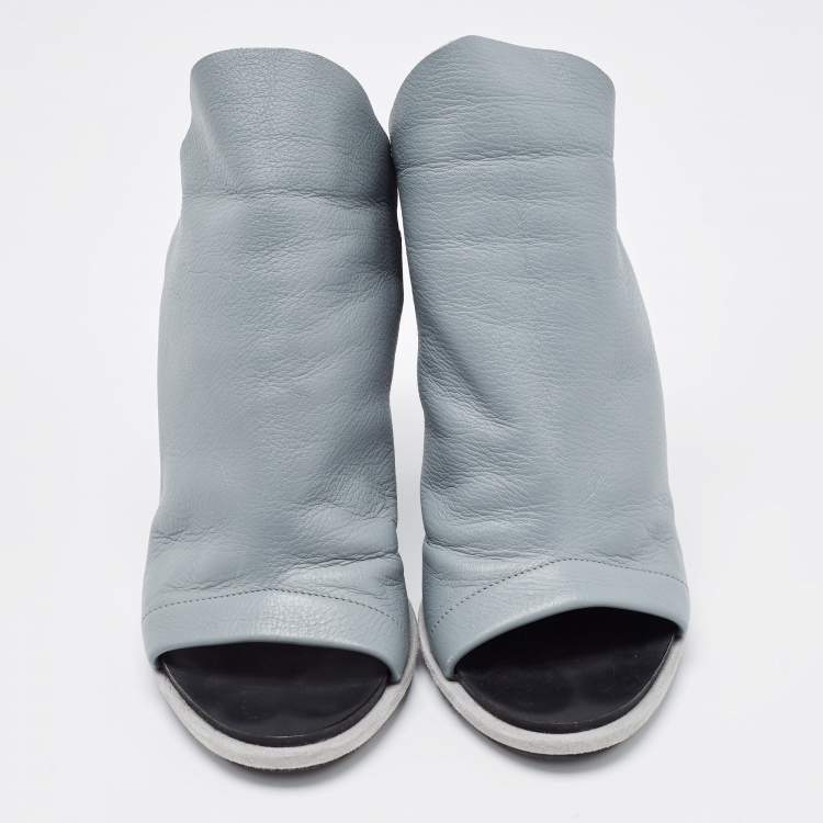 Pre Owned Balenciaga Grey Suede and Leather Glove Sandals Size 39