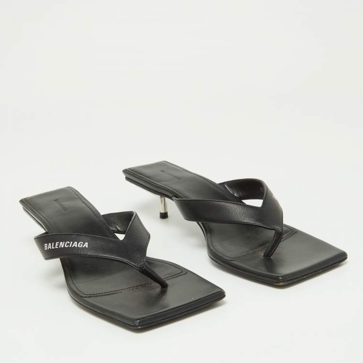 Pre Owned Balenciaga Black Leather Thong Slide Sandals Size 39