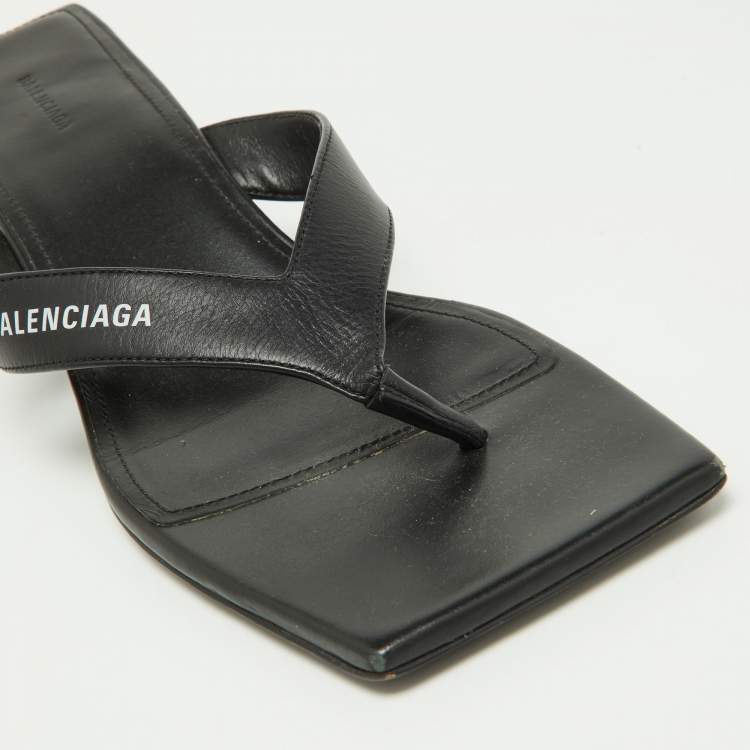 Pre Owned Balenciaga Black Leather Thong Slide Sandals Size 39