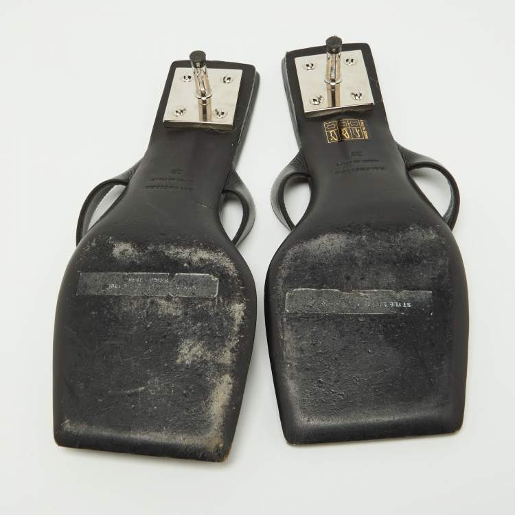 Pre Owned Balenciaga Black Leather Thong Slide Sandals Size 39