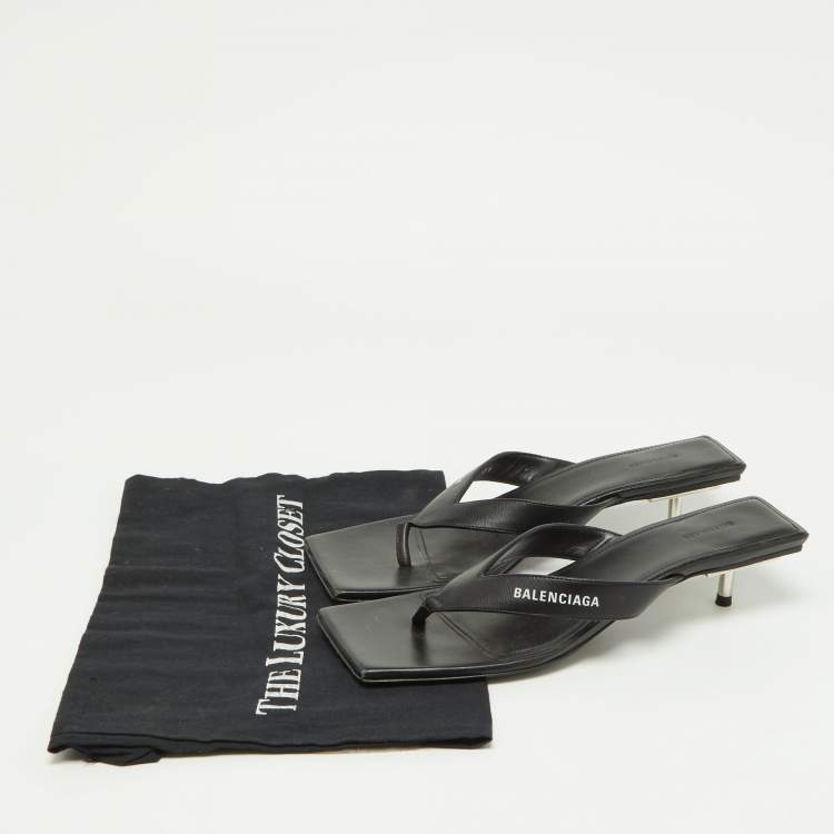 Pre Owned Balenciaga Black Leather Thong Slide Sandals Size 39