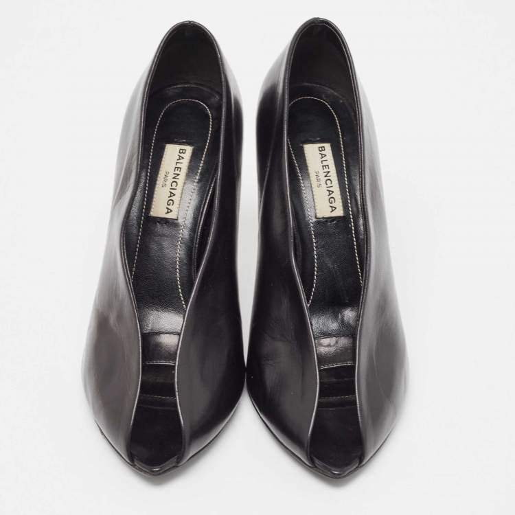 Pre Owned Balenciaga Black Leather V Neck Open Toe Pumps Size 36