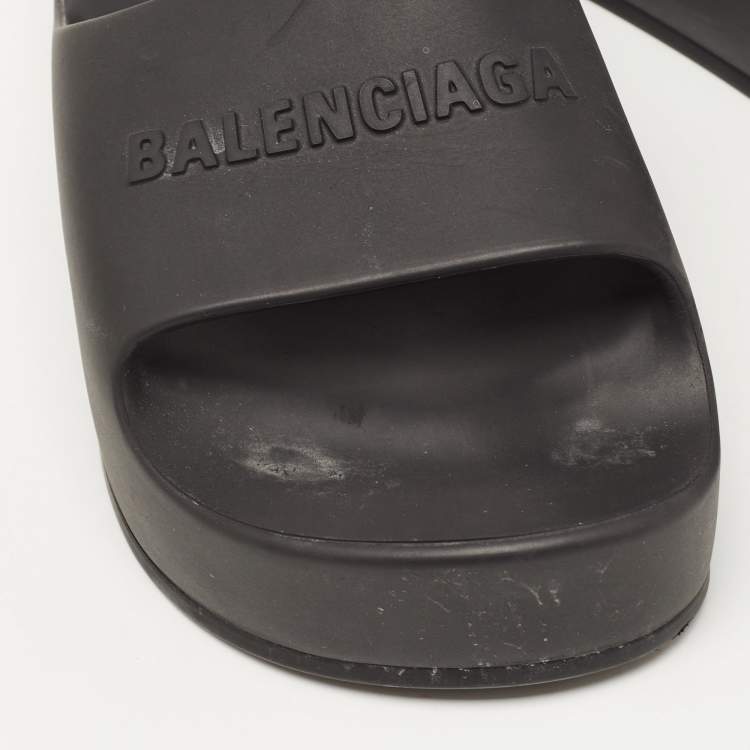 Pre Owned Balenciaga Black Rubber Pool Flat Slides Size 37