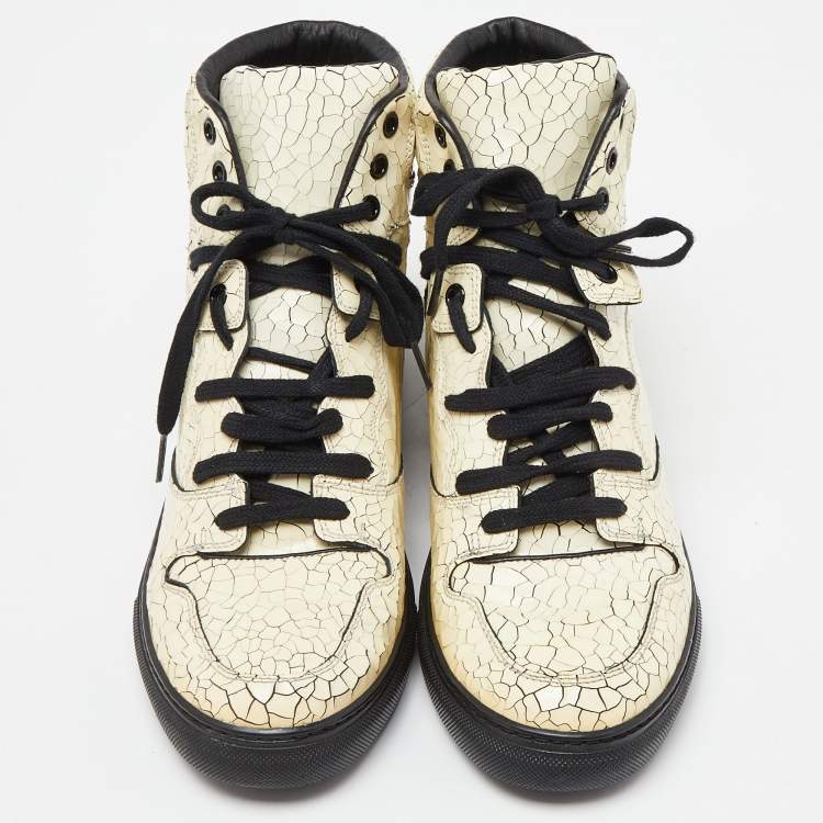 مملوكة مسبقًا Balenciaga White Textured Leather High Top Sneakers Size 40