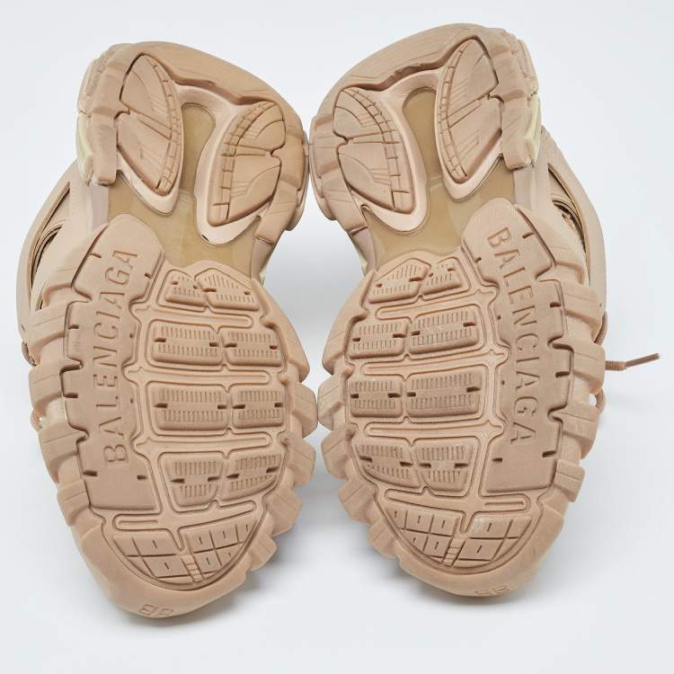 مملوكة مسبقًا Balenciaga Beige Leather and Mesh Track 2 Sneakers Size 39