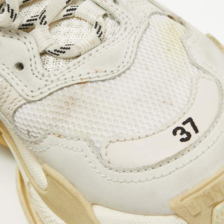 Pre Owned Balenciaga White/Grey Mesh and Leather Triple S Low Top Sneakers Size 37
