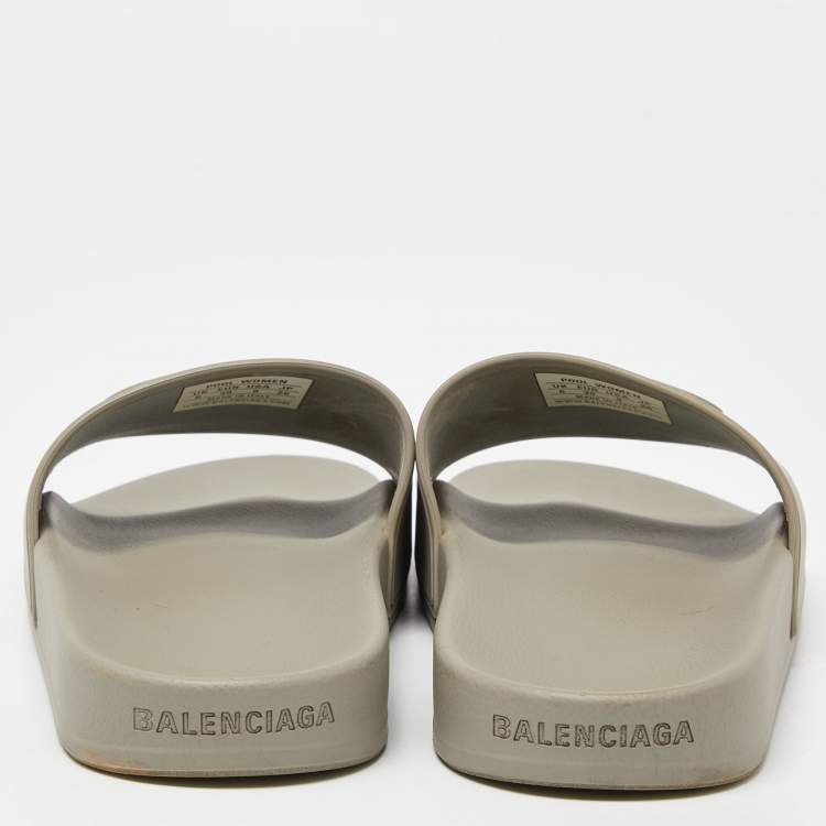 Pre Owned Balenciaga Grey Rubber BB Logo Flat Slides Size 39