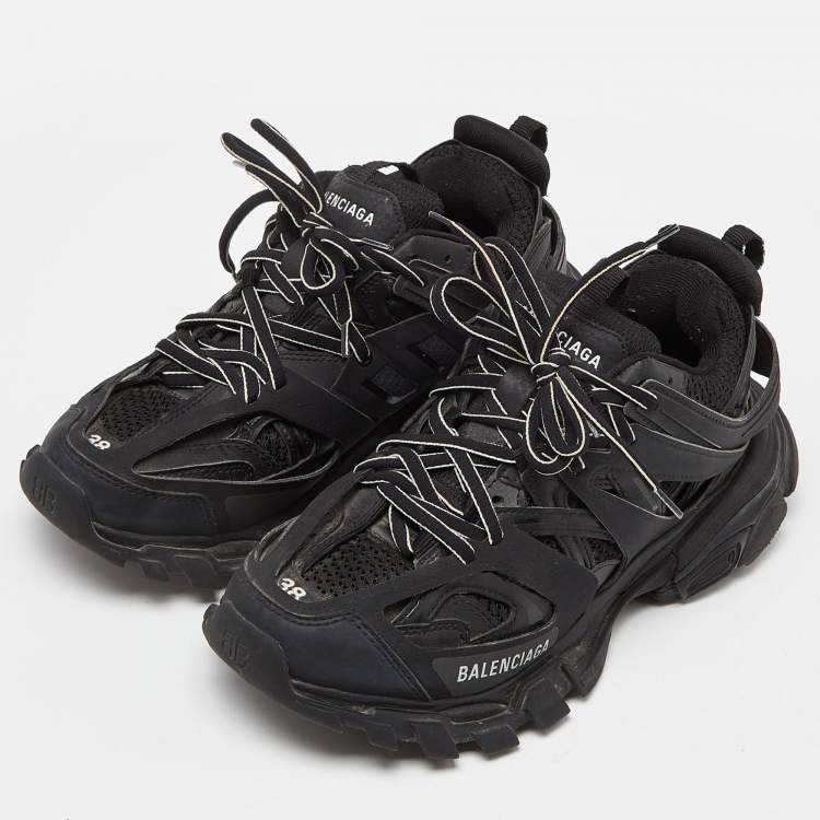 مملوكة مسبقًا Balenciaga Black Mesh and Faux Leather Track Sneakers Size 38 