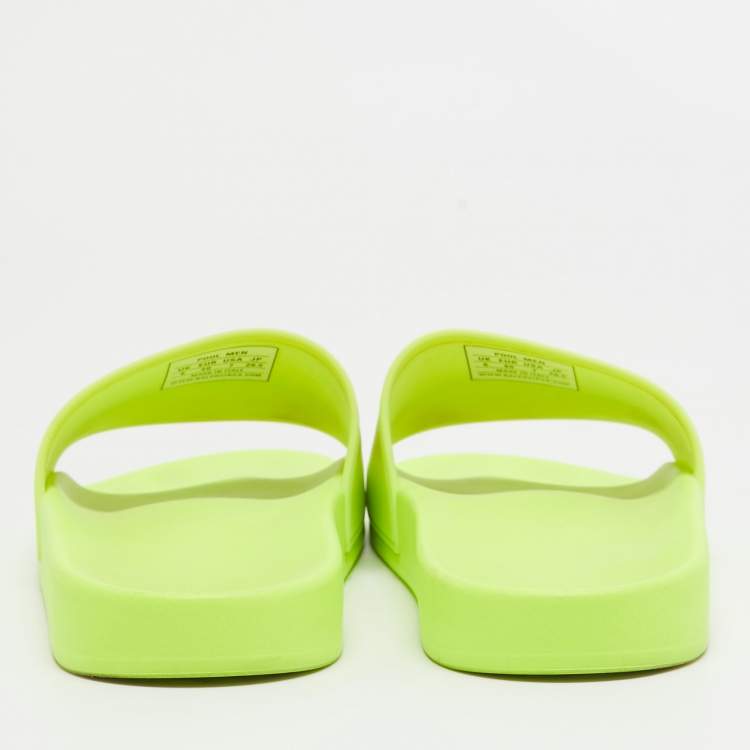 مملوكة مسبقًا Balenciaga Light Green Rubber Pool Slide Flats Size 40